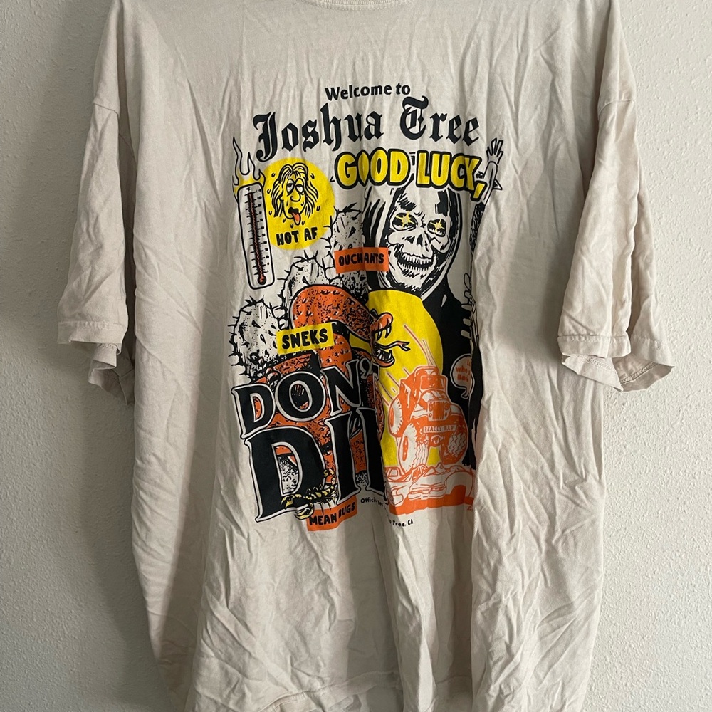 Joshua Tree Graphic T-Shirt - Beige